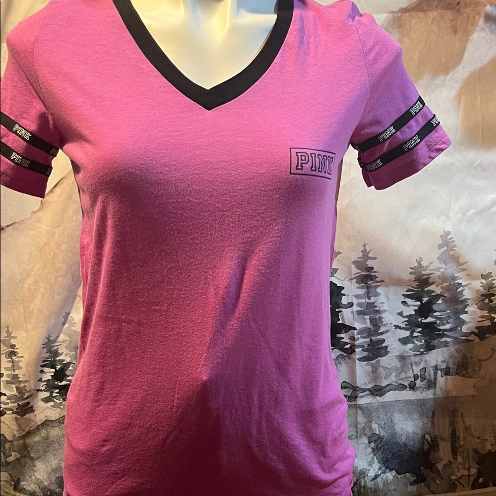 PINK Victoria's Secret Magenta V-Neck Tee